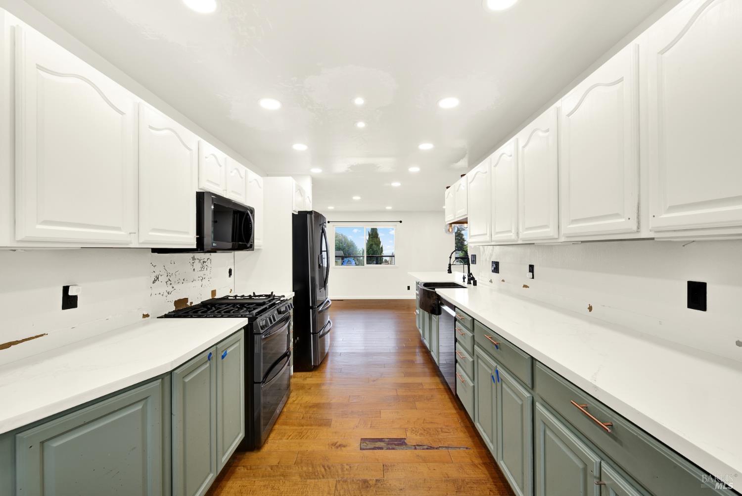 Benicia, California, 94510, United States, 4 Bedrooms Bedrooms, ,3 BathroomsBathrooms,Residential,For Sale,1989511