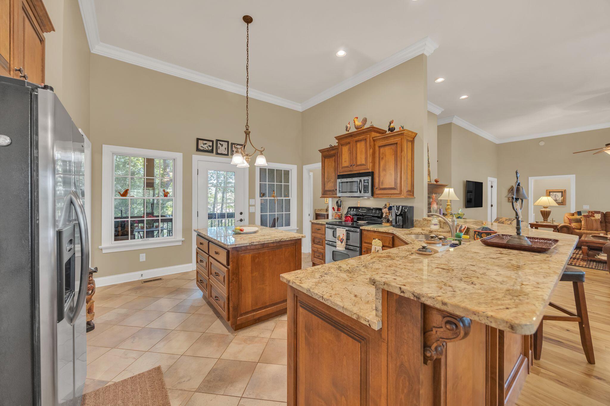 Rising Fawn, Georgia, 30738, United States, 3 Bedrooms Bedrooms, ,5 BathroomsBathrooms,Residential,For Sale,1982242