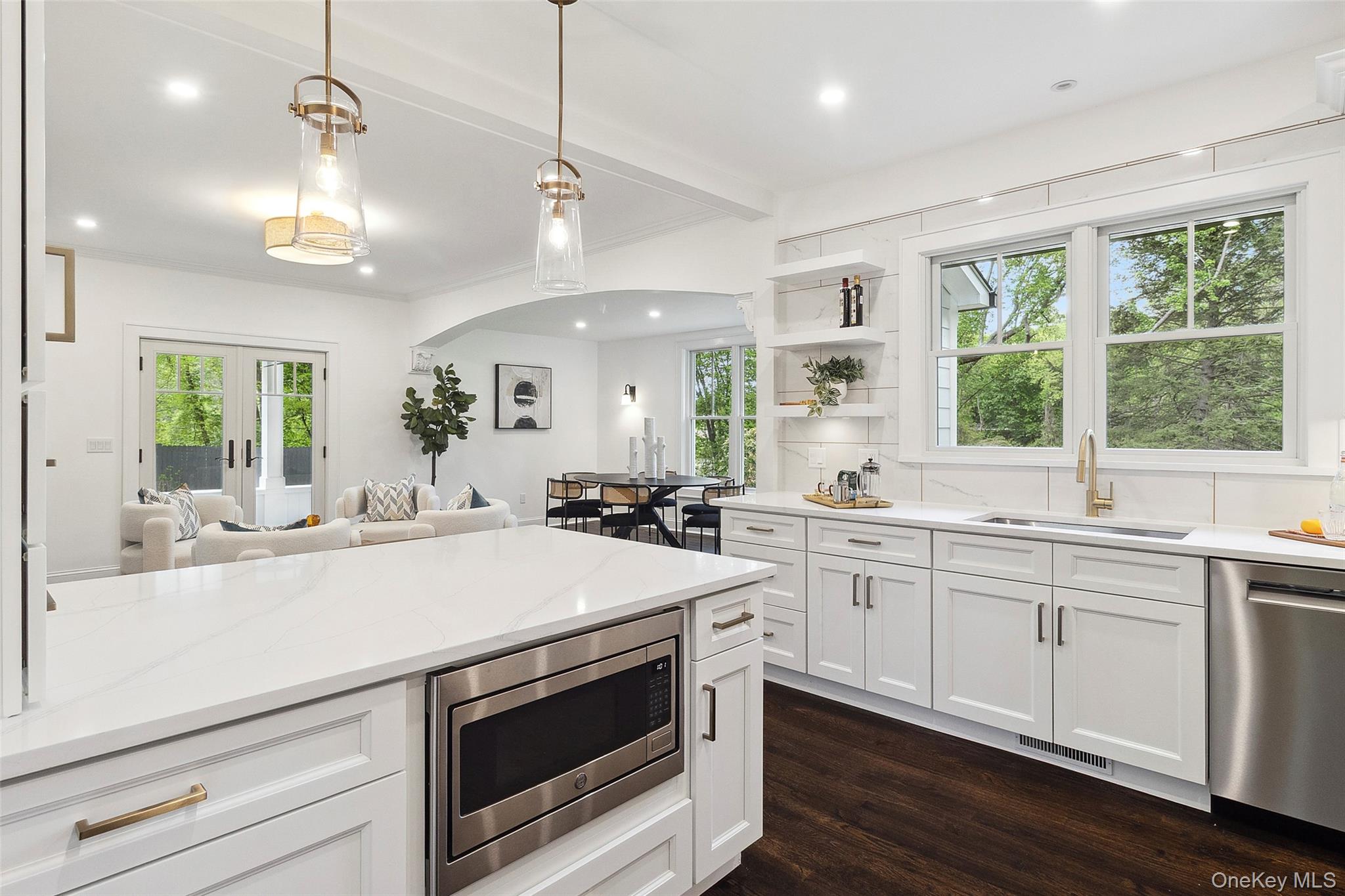 Katonah, New York, 10536, United States, 5 Bedrooms Bedrooms, ,5 BathroomsBathrooms,Residential,For Sale,1942230
