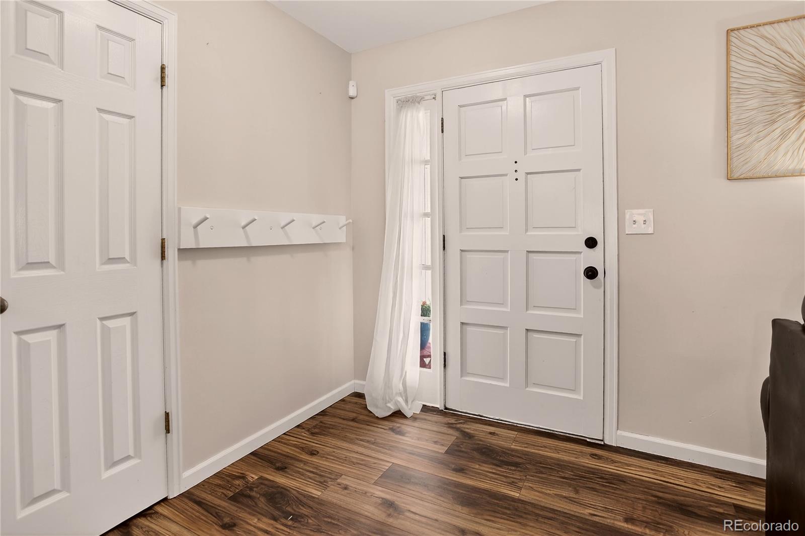 Castle Rock, Colorado, 80104, United States, 4 Bedrooms Bedrooms, ,2 BathroomsBathrooms,Residential,For Sale,1911014
