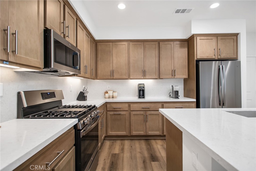 Temecula, California, 92591, United States, 2 Bedrooms Bedrooms, ,3 BathroomsBathrooms,Residential,For Sale,1931289
