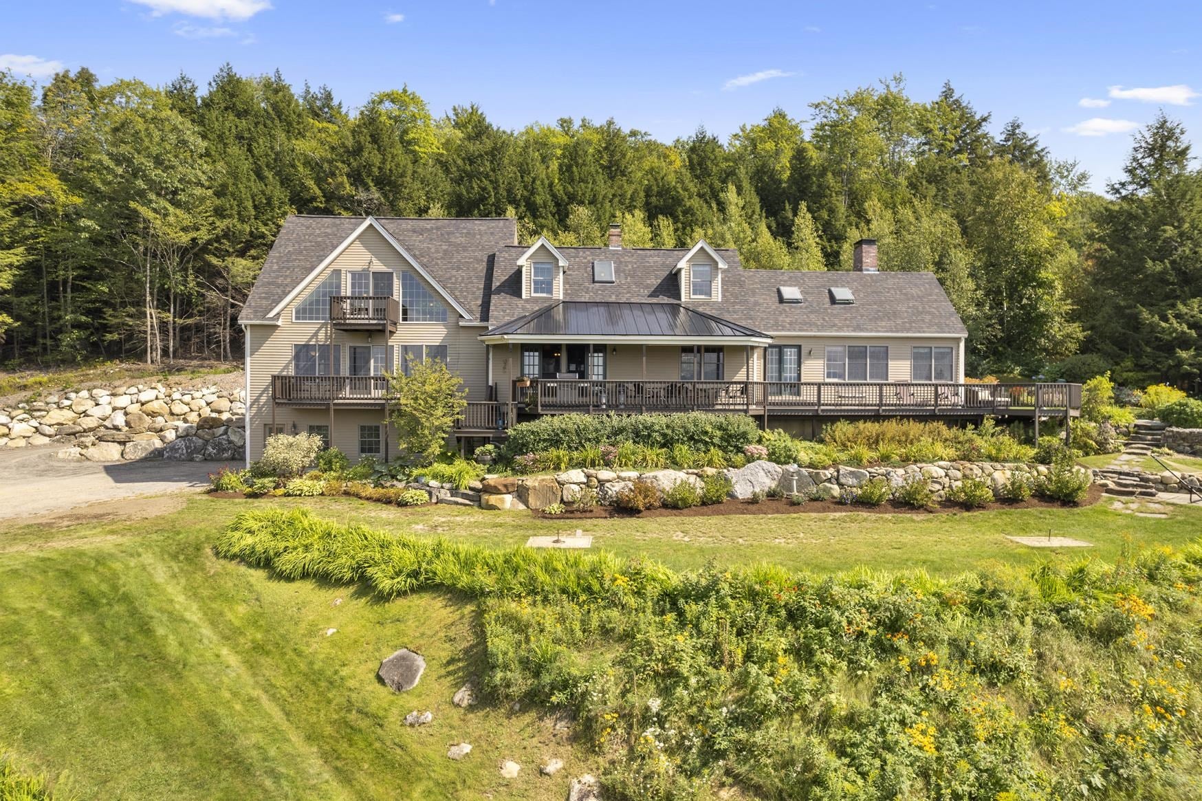 Bristol, New Hampshire, 03222, United States, 8 Bedrooms Bedrooms, ,5 BathroomsBathrooms,Residential,For Sale,1883549