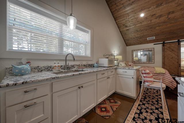 Lindale, Texas, 75771, United States, 3 Bedrooms Bedrooms, ,2 BathroomsBathrooms,Residential,For Sale,1977998