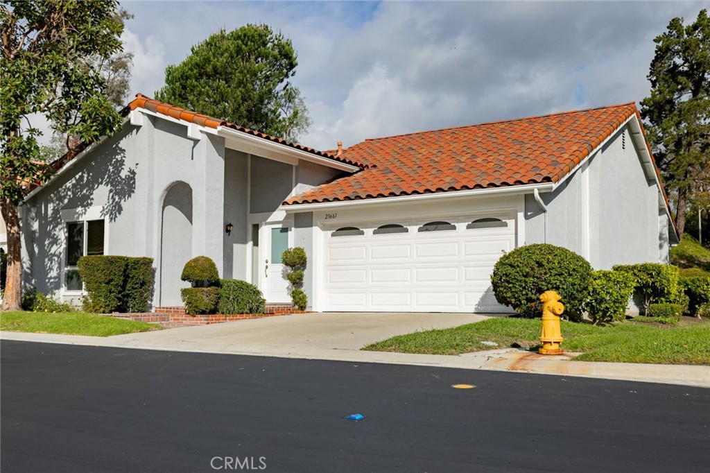 Mission Viejo, California, 92692, United States, 3 Bedrooms Bedrooms, ,2 BathroomsBathrooms,Residential,For Sale,1997044