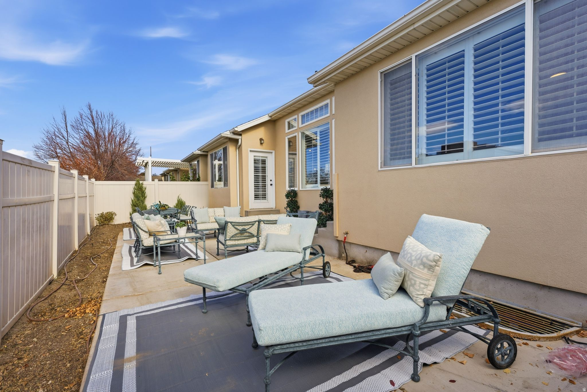 Draper, Utah, 84020, United States, 5 Bedrooms Bedrooms, ,4 BathroomsBathrooms,Residential,For Sale,2000727