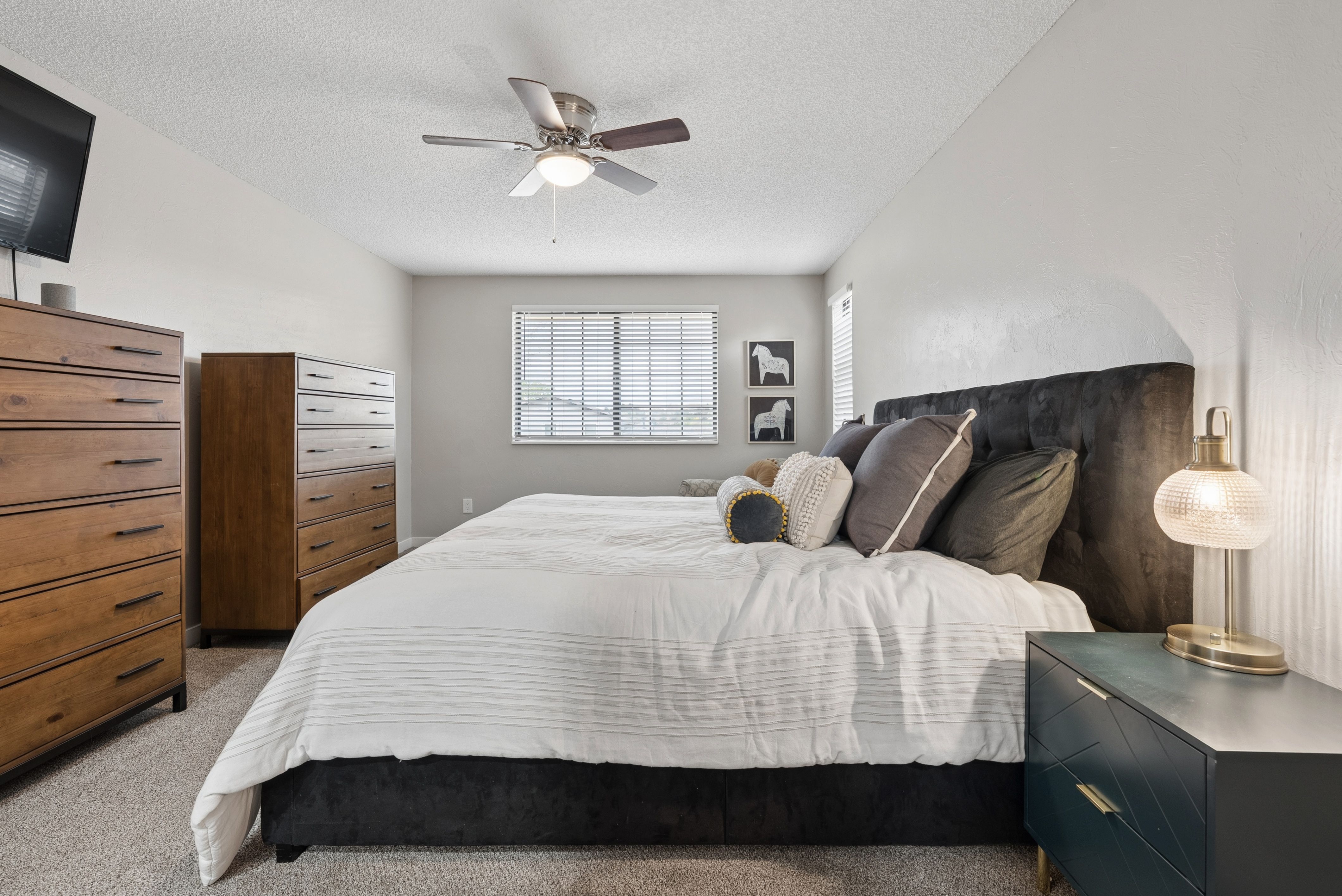  Spacious, functional layout with thoughtful updates in all the right places - 物件實景