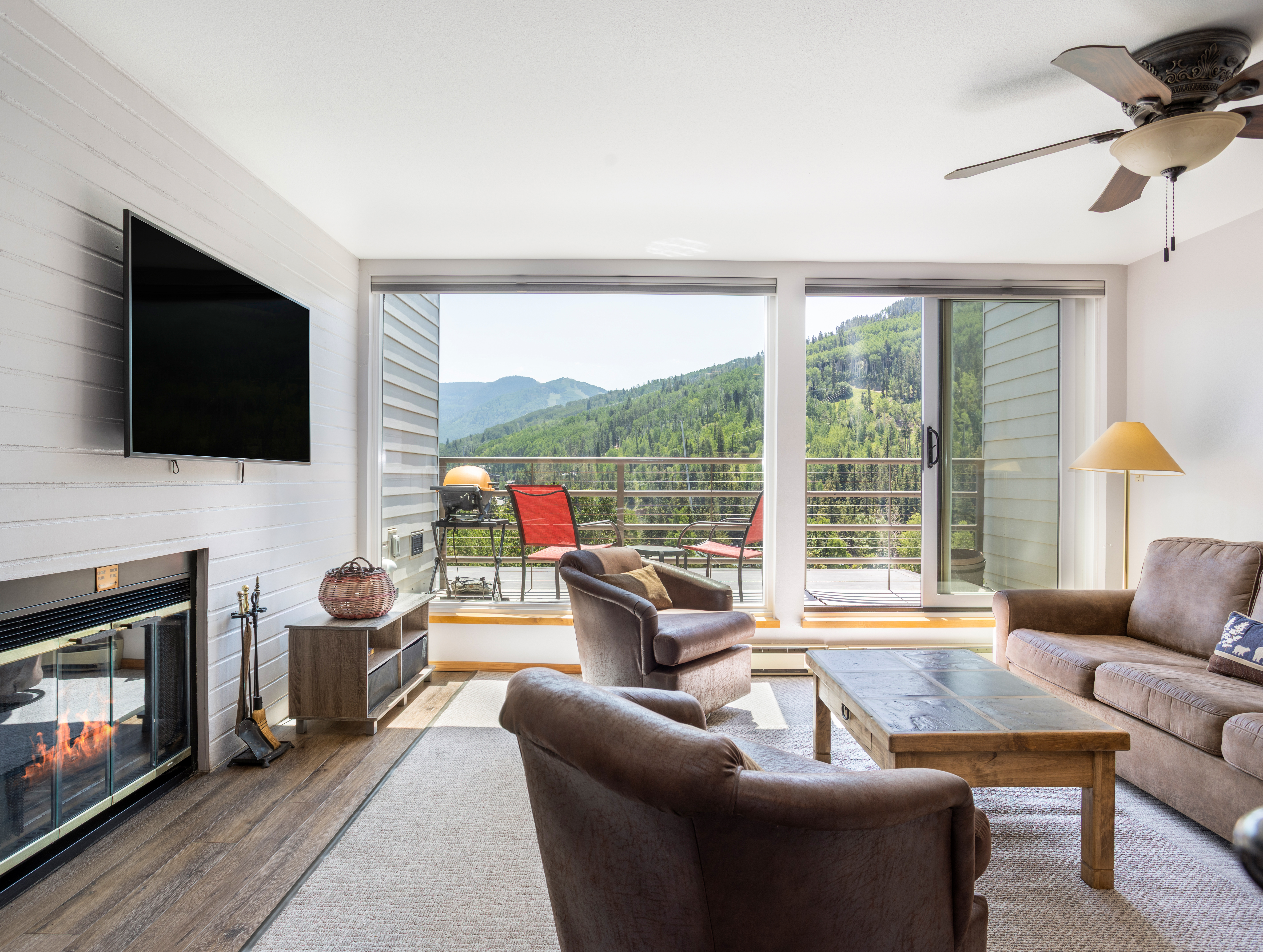  South-Facing Views of Vail Mountain and The Gore Range - 物件實景