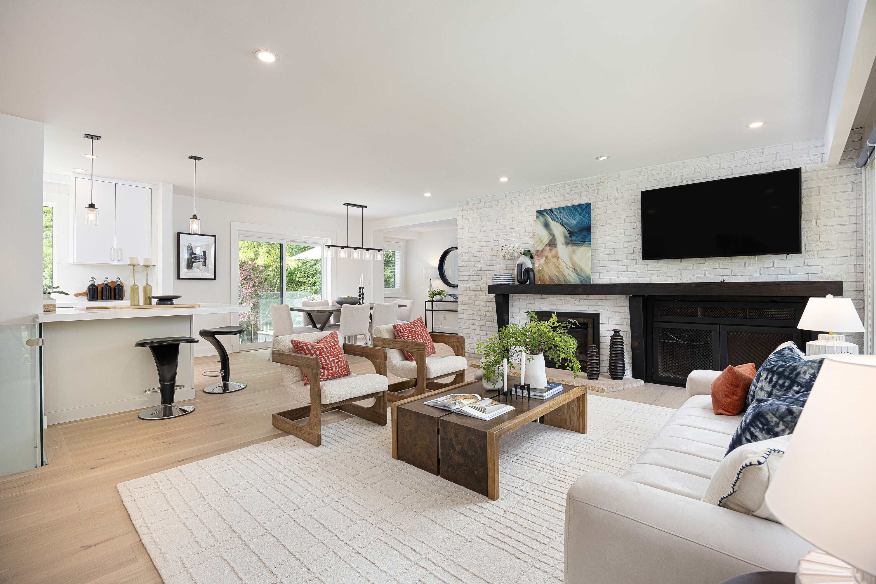  Prestigious Eastlake Community - 物件實景