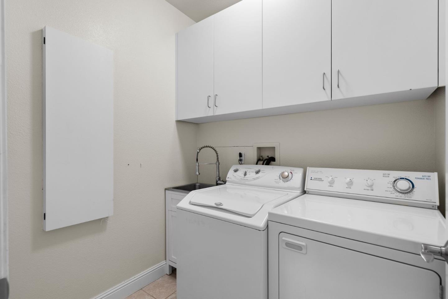 Santa Cruz, California, 95060, United States, 3 Bedrooms Bedrooms, ,3 BathroomsBathrooms,Residential,For Sale,1826420