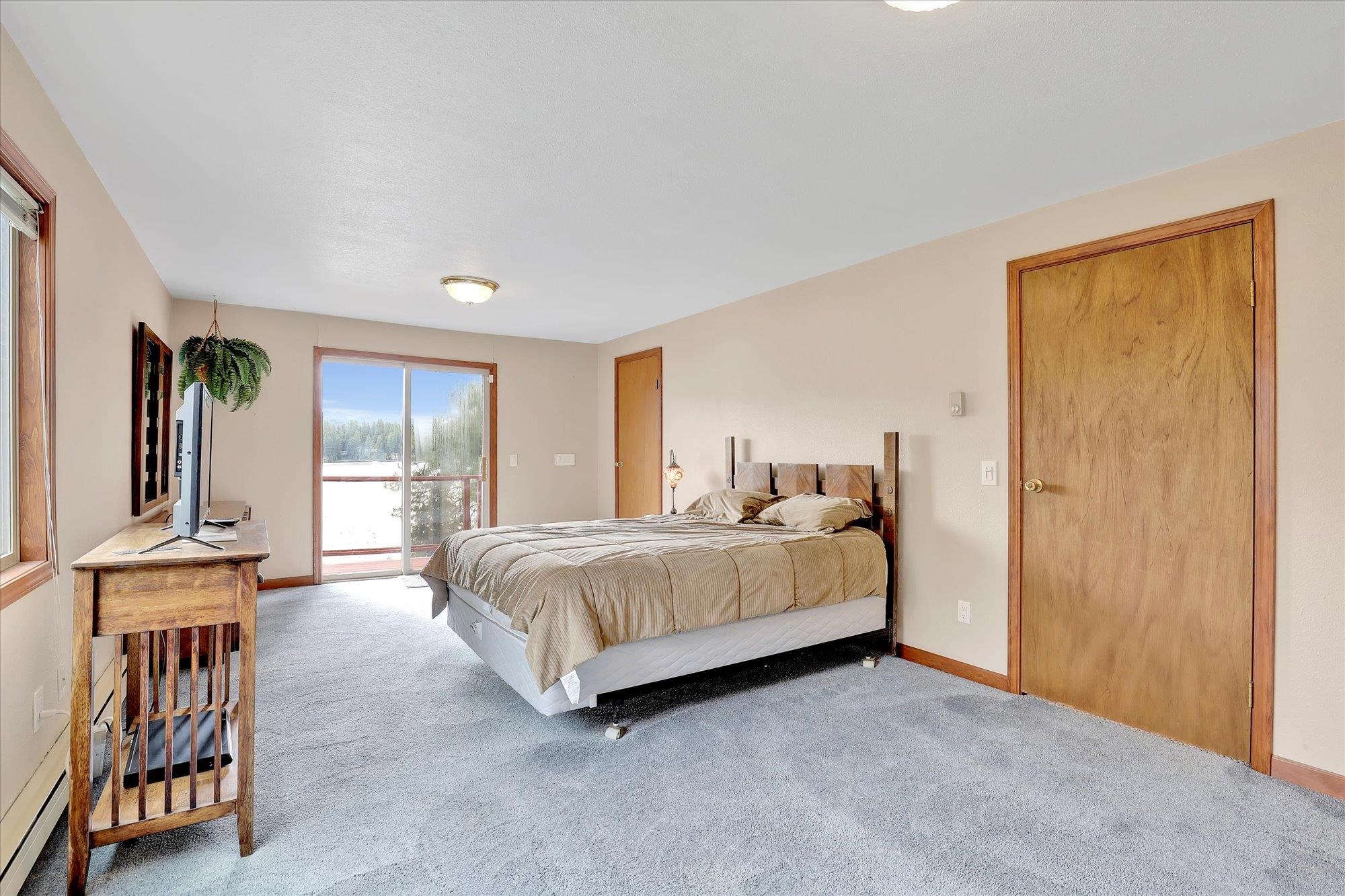 Newman Lake, Washington, 99025, United States, 4 Bedrooms Bedrooms, ,3 BathroomsBathrooms,Residential,For Sale,1929094