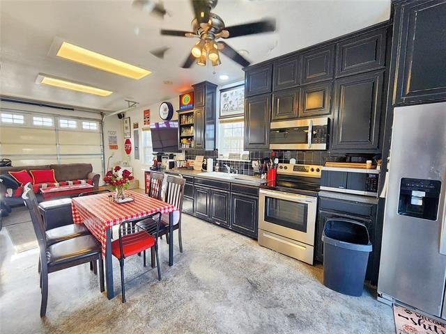 Cookson, Oklahoma, 74427, United States, 3 Bedrooms Bedrooms, ,2 BathroomsBathrooms,Residential,For Sale,2005296