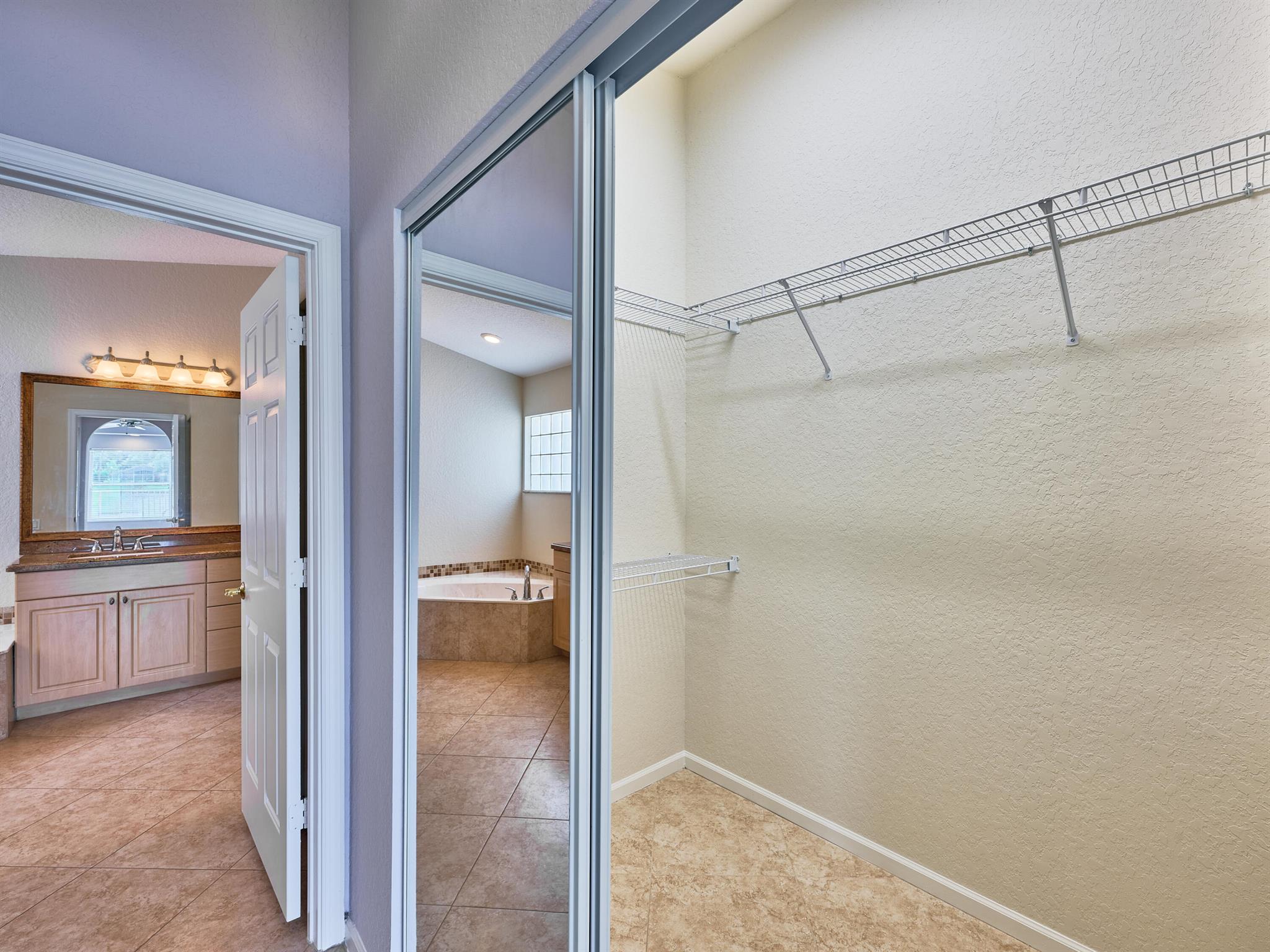 Boynton Beach, Florida, 33437, United States, 3 Bedrooms Bedrooms, ,2 BathroomsBathrooms,Residential,For Sale,1928826