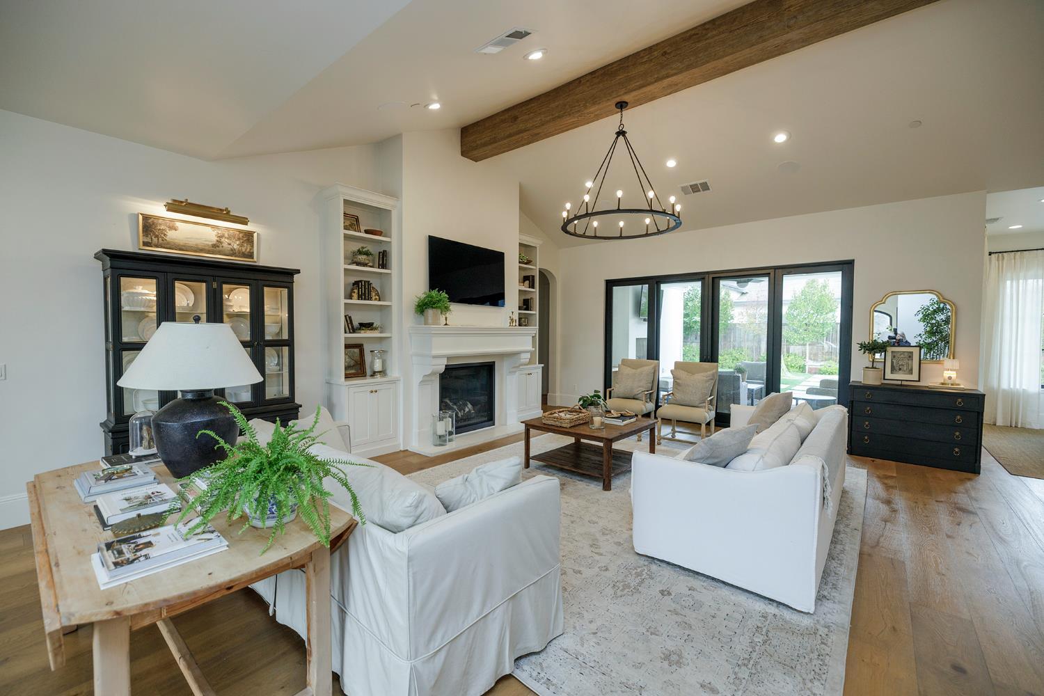 Turlock, California, 95382, United States, 5 Bedrooms Bedrooms, ,4 BathroomsBathrooms,Residential,For Sale,2002533