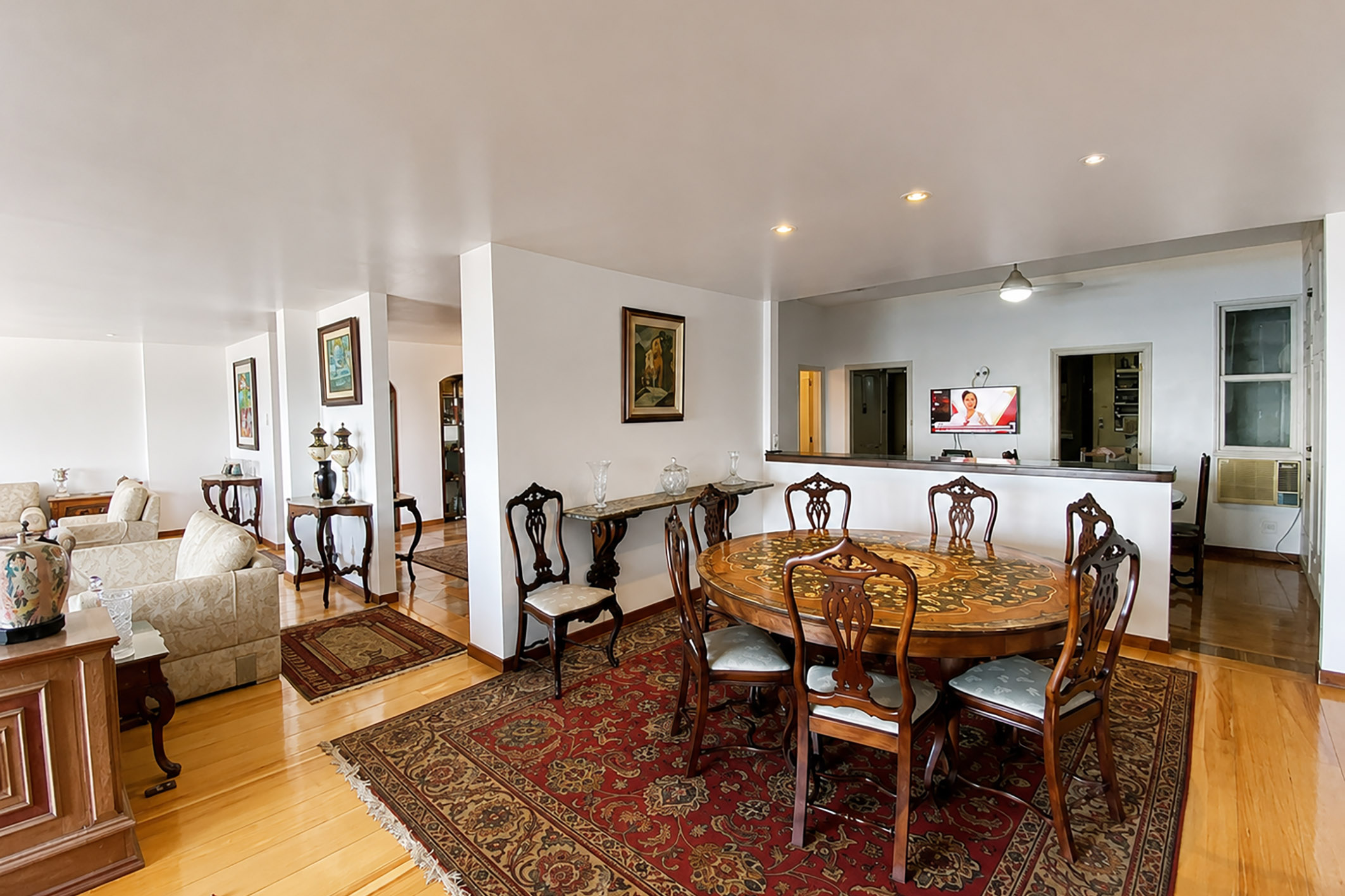  Spacious Apartment on Avenida Atlântica with Uninterrupted Ocean Views - 物件實景