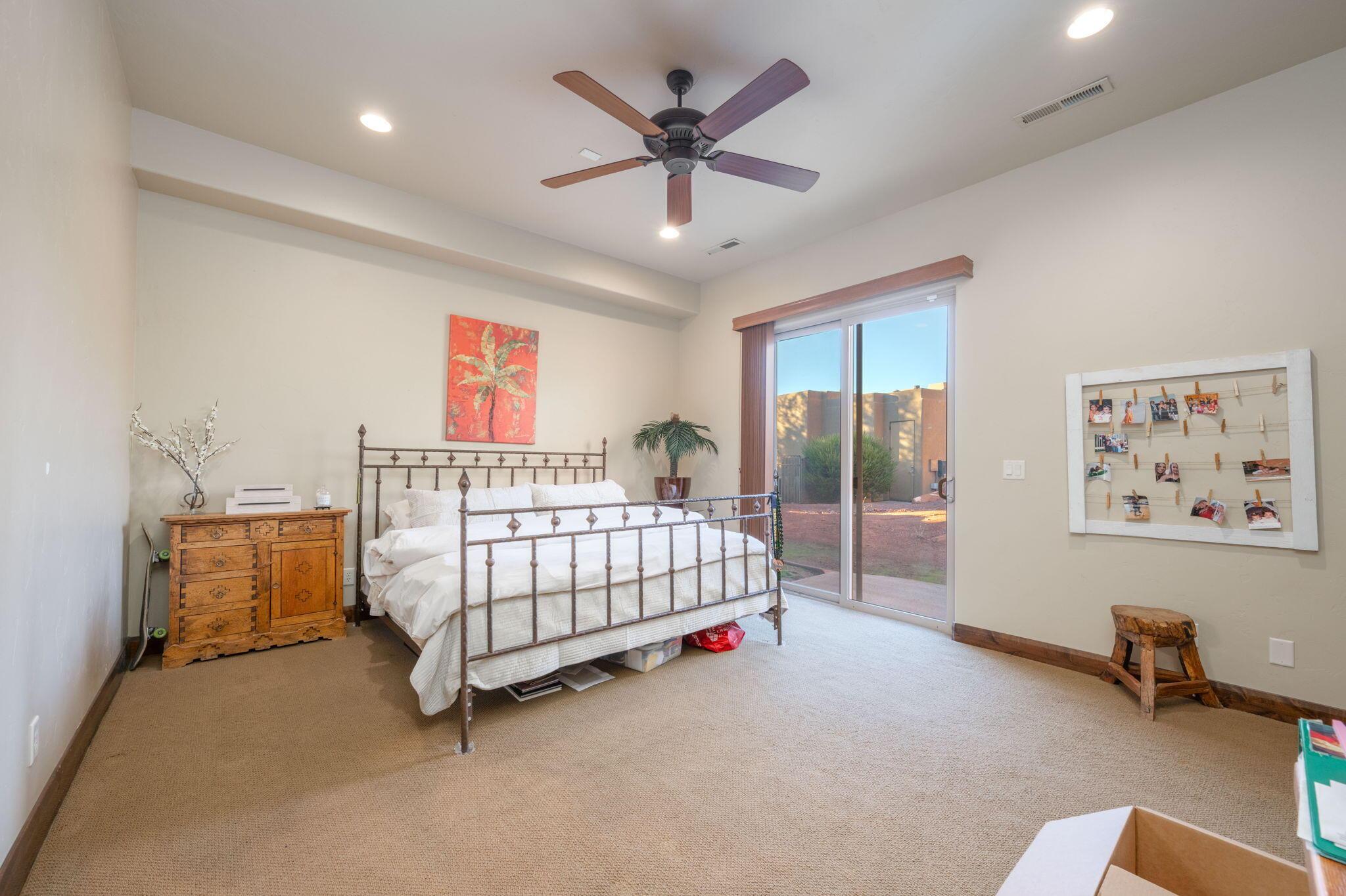 St George, Utah, 84770, United States, 4 Bedrooms Bedrooms, ,5 BathroomsBathrooms,Residential,For Sale,1976696