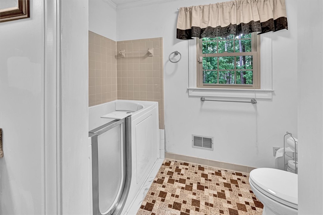 Belton, South Carolina, 29627, United States, 4 Bedrooms Bedrooms, ,4 BathroomsBathrooms,Residential,For Sale,1903609