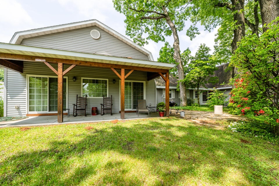 Coloma, Michigan, 49038, United States, 5 Bedrooms Bedrooms, ,4 BathroomsBathrooms,Residential,For Sale,1850191