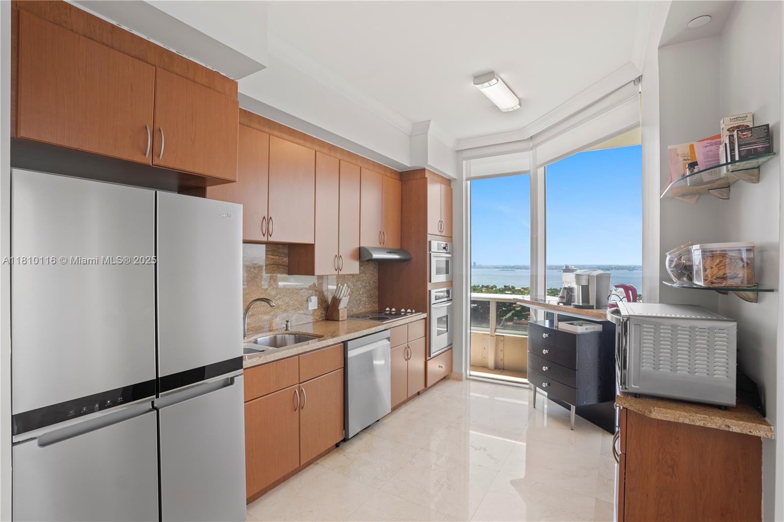 Miami Beach, Florida, 33140, United States, 2 Bedrooms Bedrooms, ,2 BathroomsBathrooms,Residential,For Sale,1838386