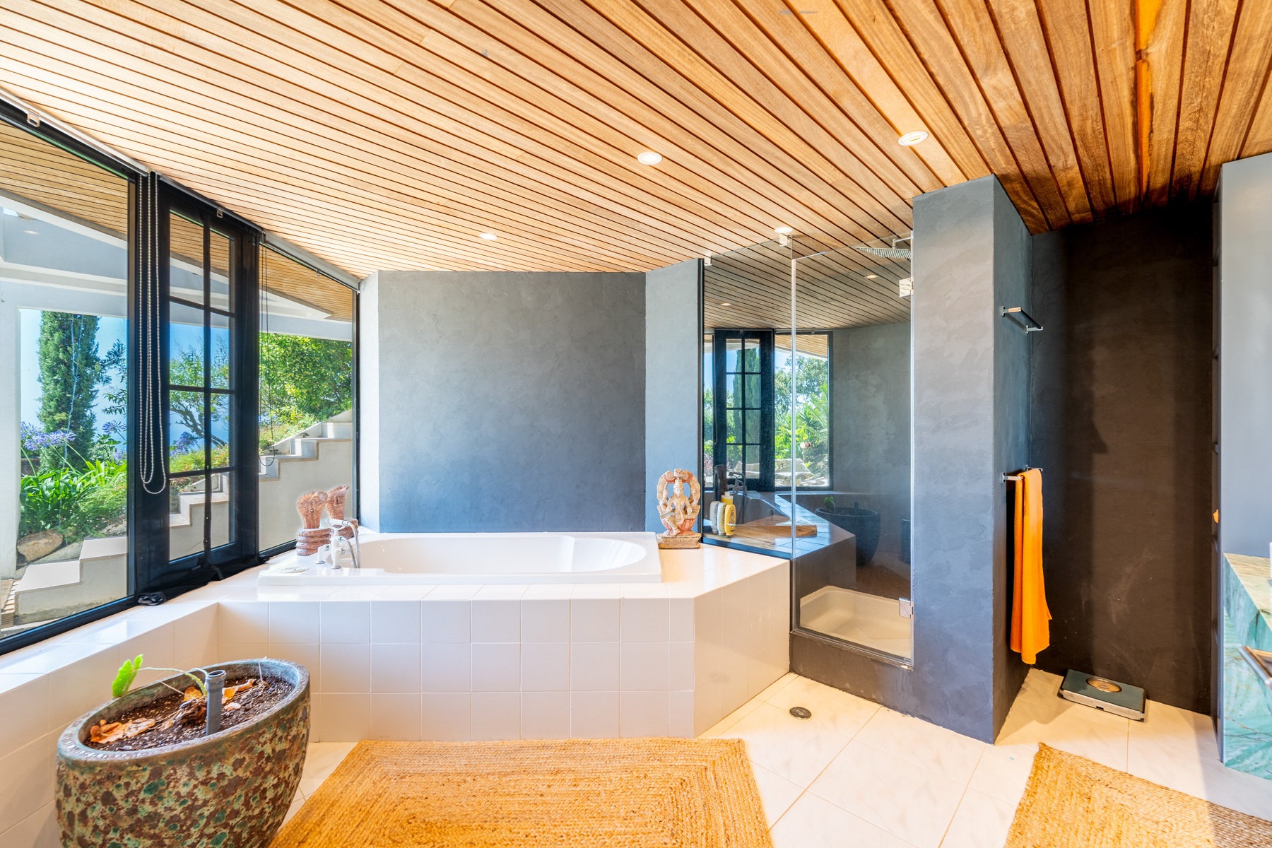  Detached house, 6 bedrooms, for Sale - 物件實景