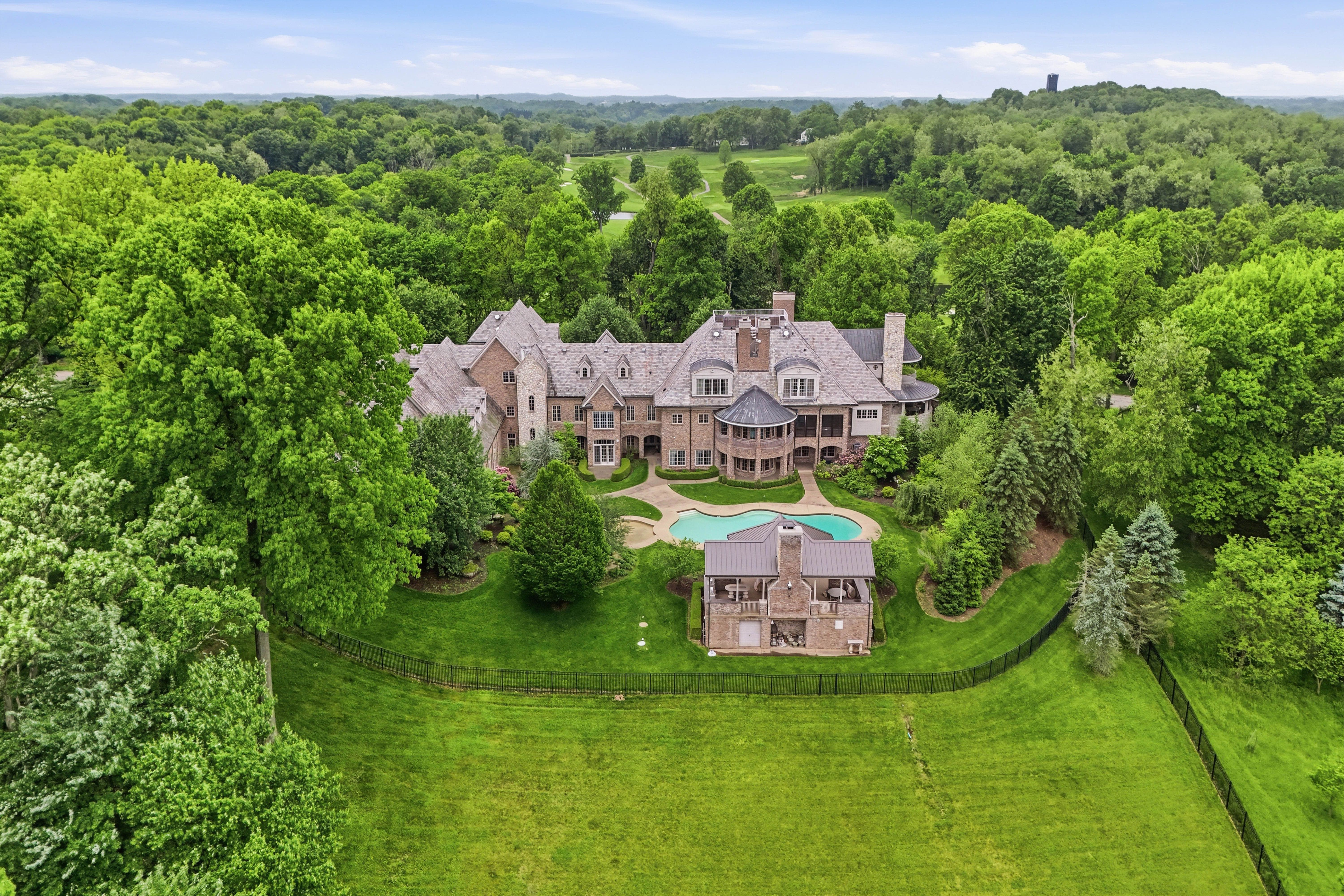  141 Beech Ridge Drive- An Architectural Estate Designed for a Life Well Lived - 物件實景