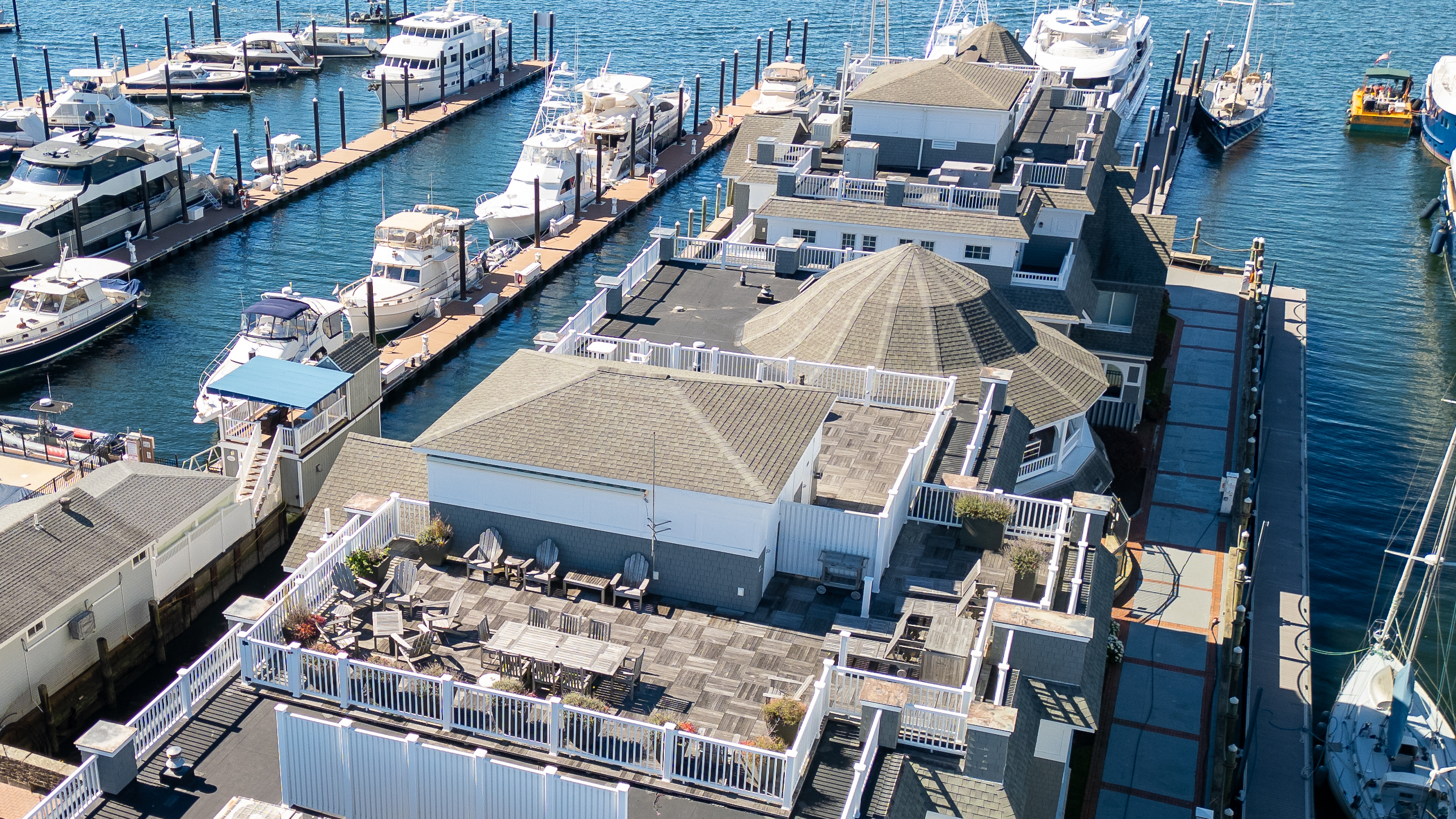 Penthouse at Brown and Howard Wharf - 物件實景