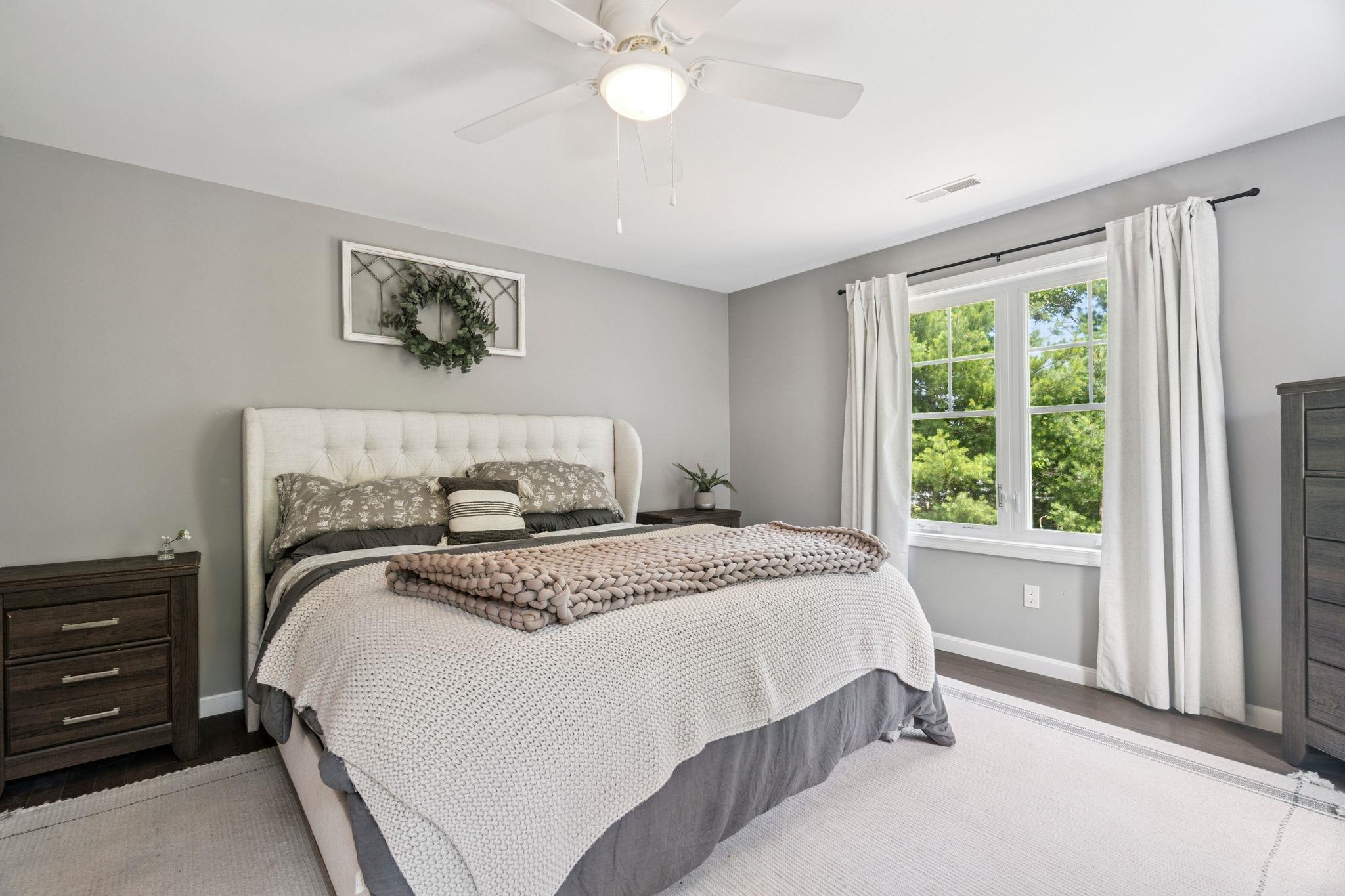 Manchester, New Hampshire, 03102, United States, 3 Bedrooms Bedrooms, ,2 BathroomsBathrooms,Residential,For Sale,1940953