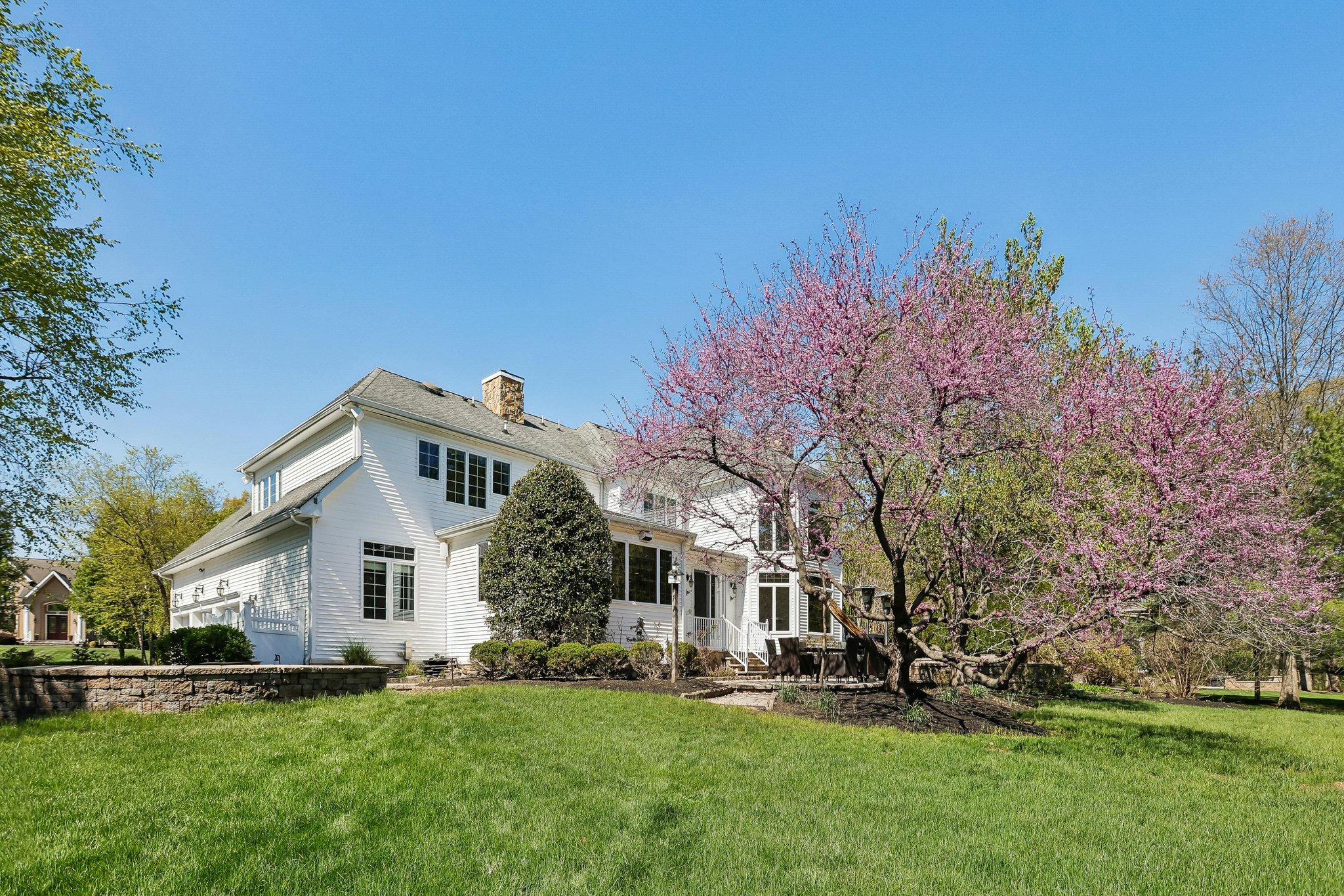  Stunning Belle Mead Estate with Private Theater, Gym, and Designer Finishes - 物件實景
