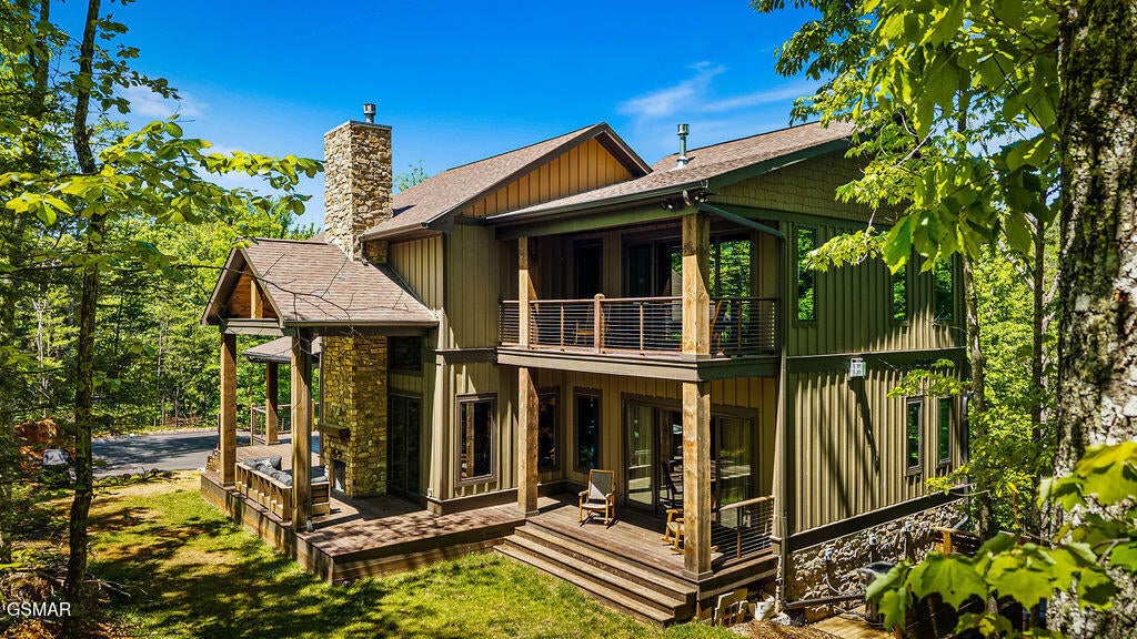 Gatlinburg, Tennessee, 37738, United States, 3 Bedrooms Bedrooms, ,5 BathroomsBathrooms,Residential,For Sale,2034960