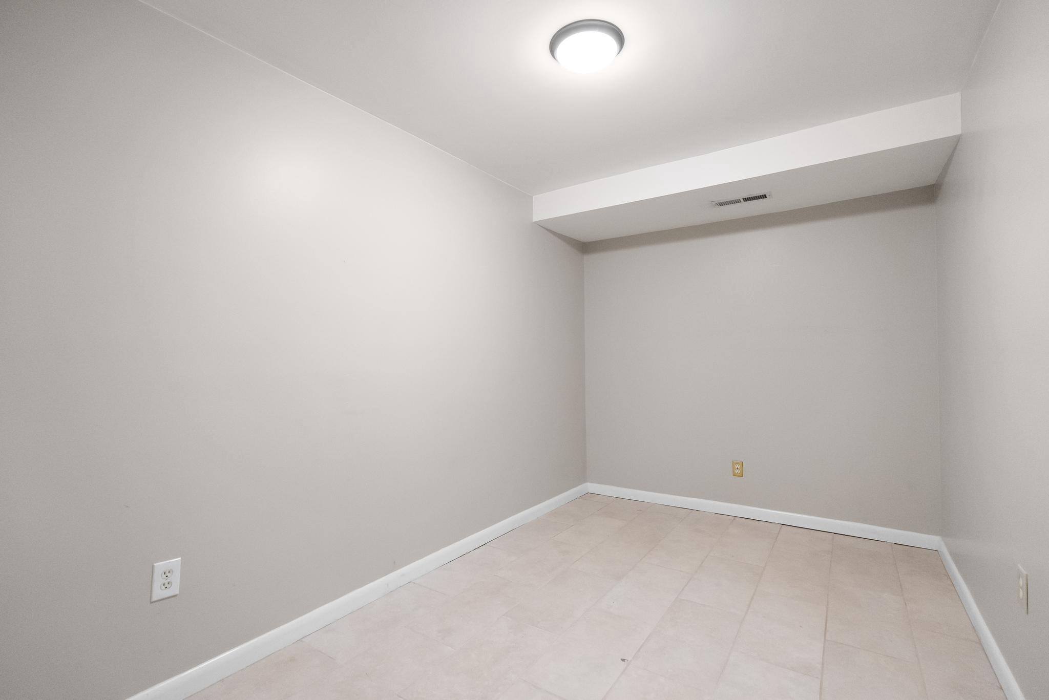  8719 Gateshead Road, Alexandria, VA, 22309 - 物件實景