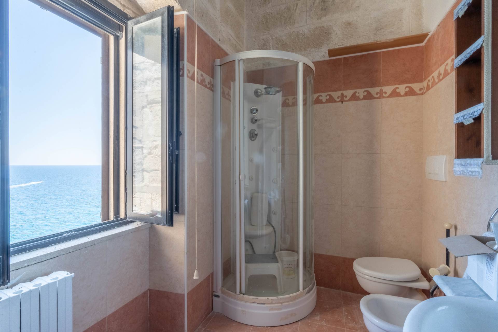 Via Porto, Polignano a Mare, Bari, 70044, IT, 4 Bedrooms Bedrooms, ,2 BathroomsBathrooms,Residential,For Sale,Via Porto,1590020