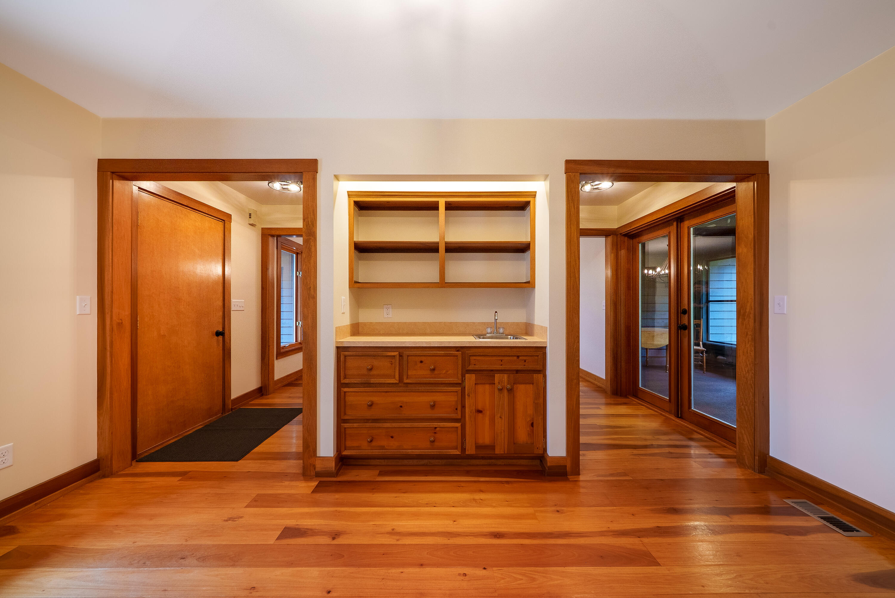 Lowell, Michigan, 49331, United States, 2 Bedrooms Bedrooms, ,2 BathroomsBathrooms,Residential,For Sale,1987591