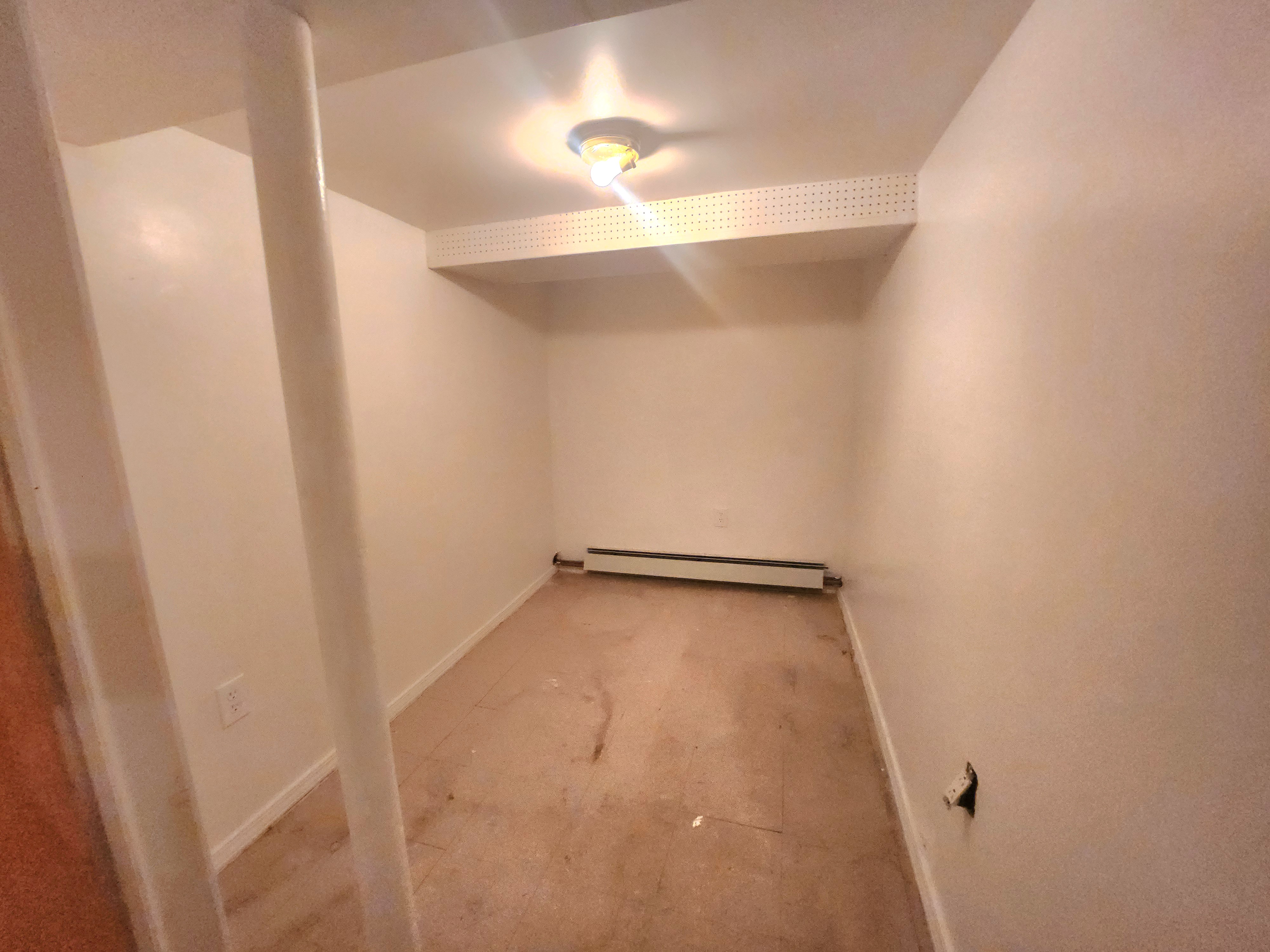 Queens Village, New York, 11428, United States, 4 Bedrooms Bedrooms, ,3 BathroomsBathrooms,Residential,For Sale,1870963