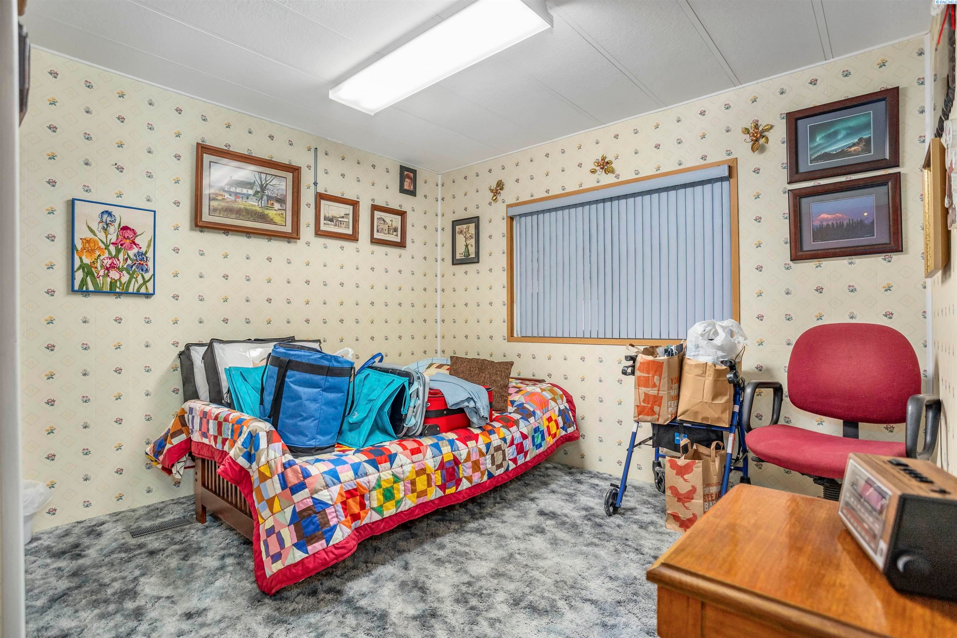 Granger, Washington, 98932, United States, 4 Bedrooms Bedrooms, ,1 BathroomBathrooms,Residential,For Sale,1975233