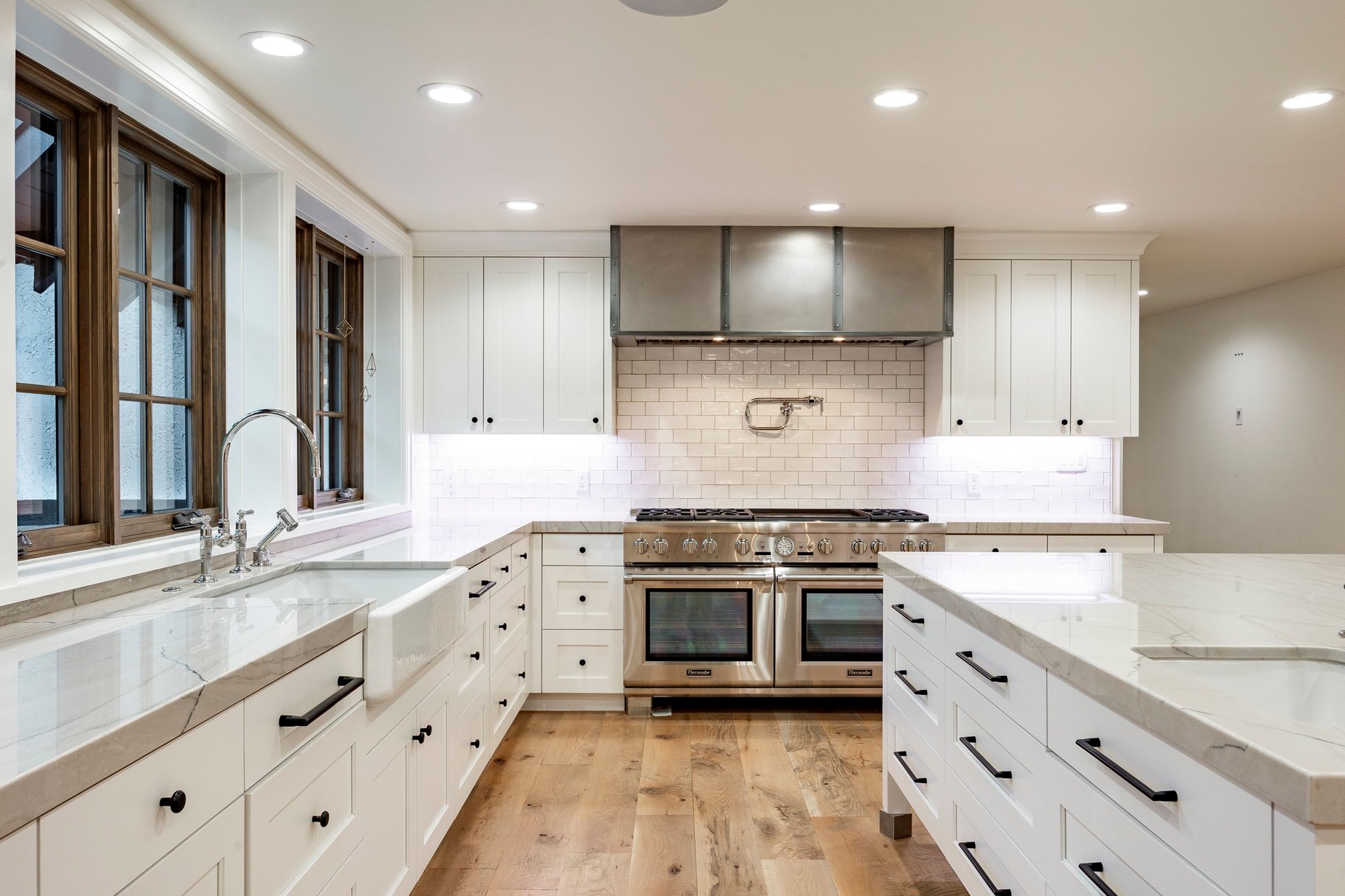  Stunning Tudor Estate in Premier Walker Lane Neighborhood - 物件實景