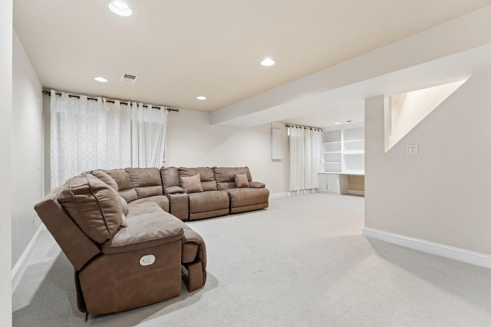  15118 Briarcliff Manor Way, Burtonsville, MD, 20866 - 物件實景