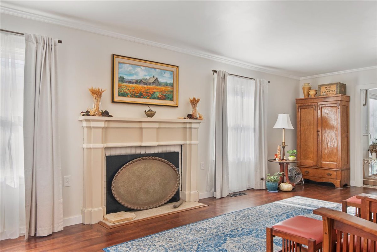 Lompoc, California, 93436, United States, 4 Bedrooms Bedrooms, ,1 BathroomBathrooms,Residential,For Sale,2002013