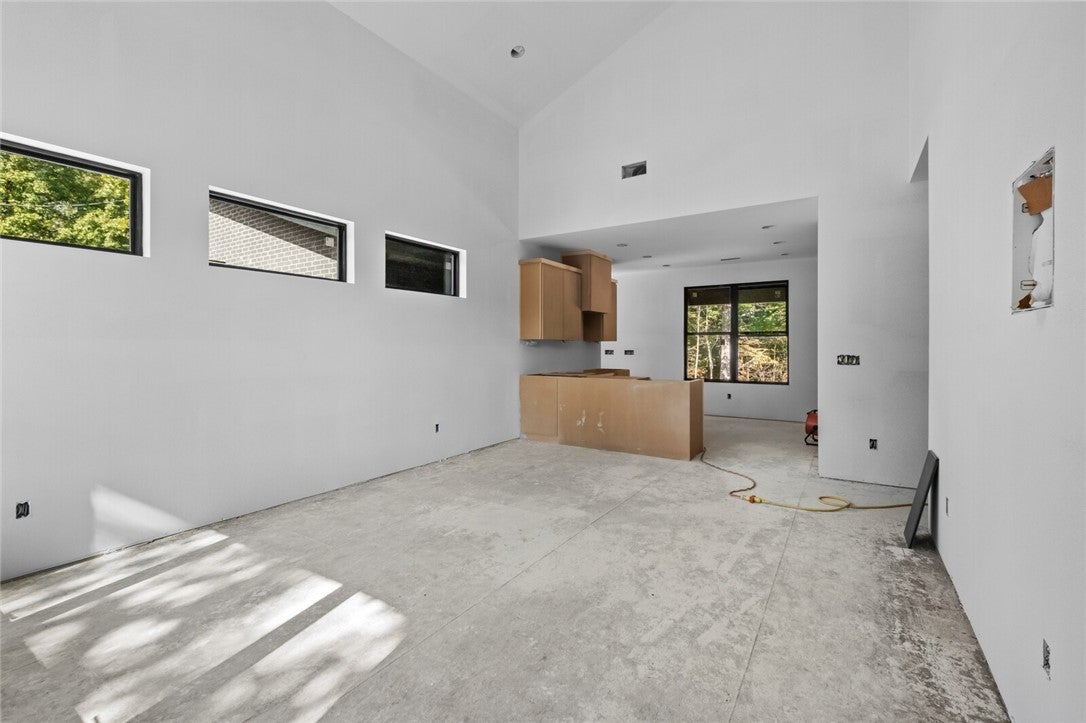 Bella Vista, Arkansas, 72714, United States, 2 Bedrooms Bedrooms, ,2 BathroomsBathrooms,Residential,For Sale,1997374