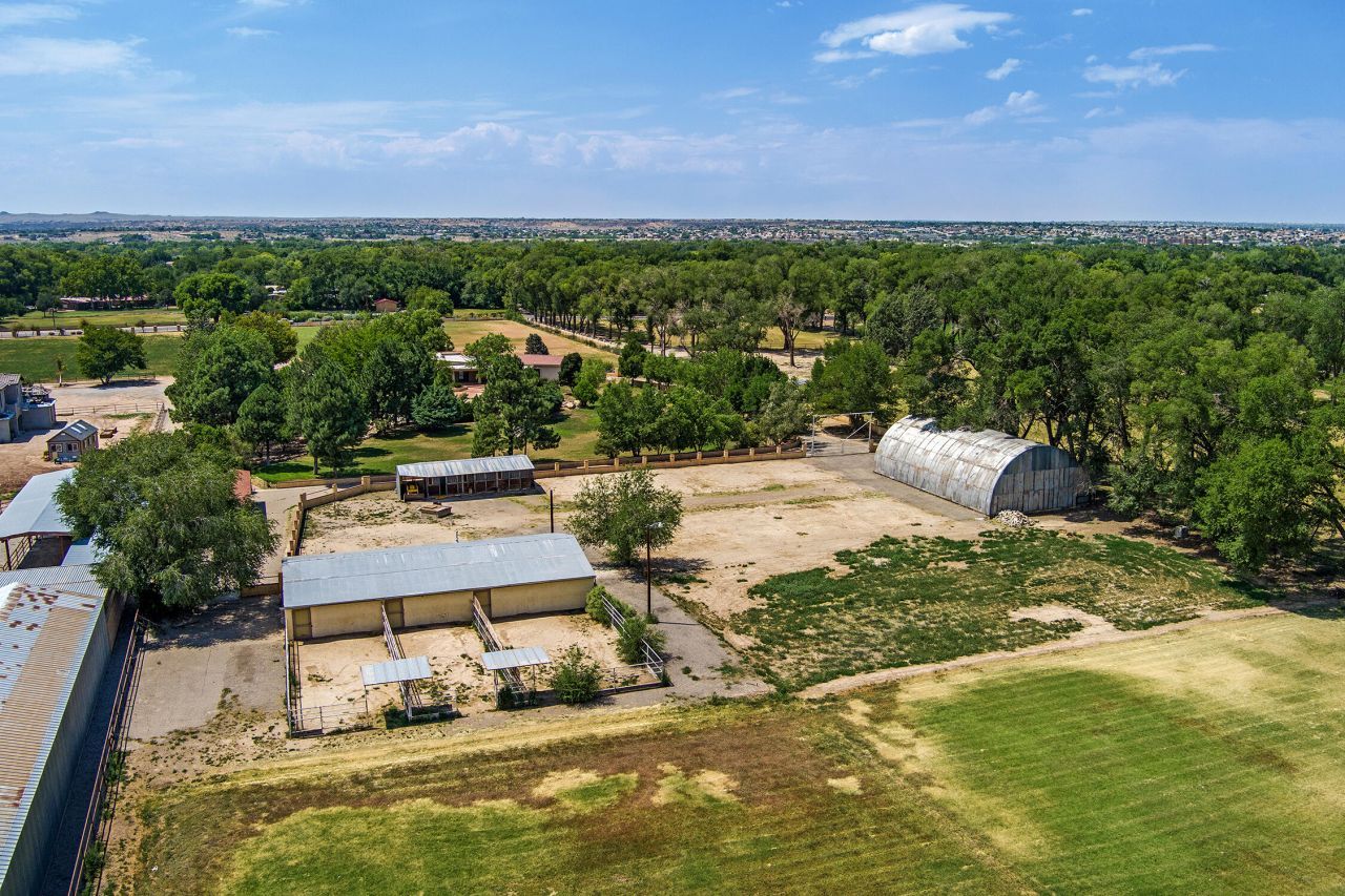 Los Ranchos, New Mexico, 87107, United States, 5 Bedrooms Bedrooms, ,5 BathroomsBathrooms,Residential,For Sale,1900994