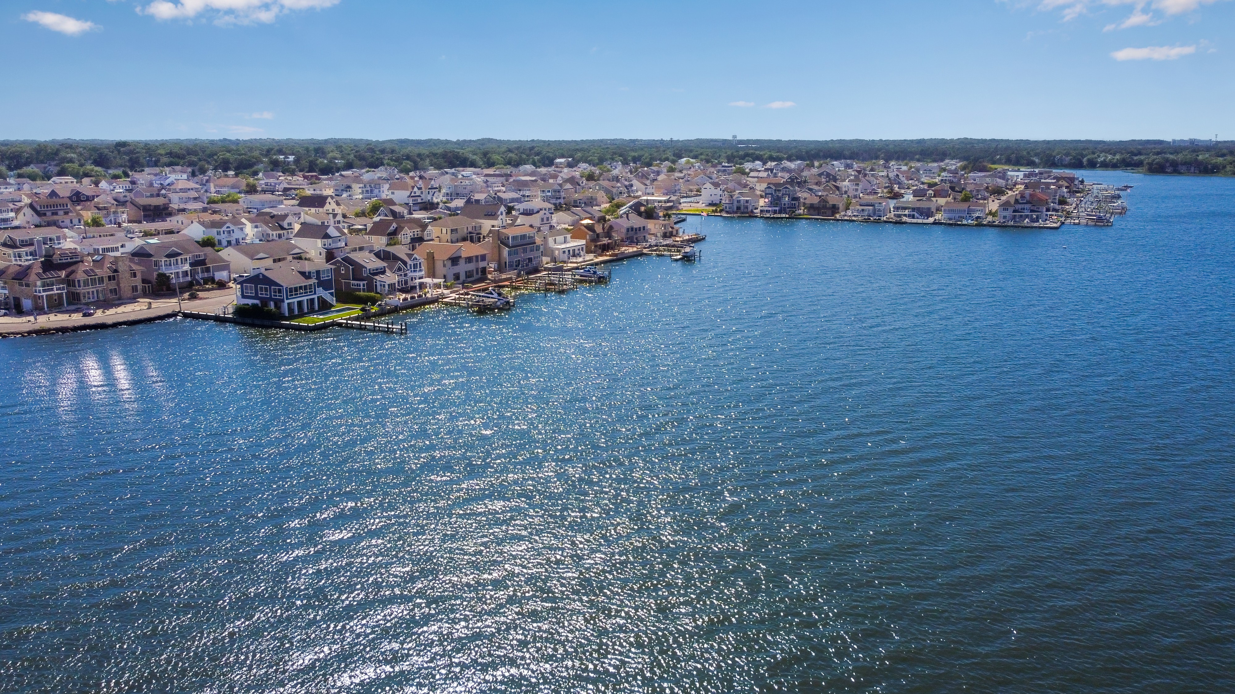  A Rare Bayfront Retreat on Silver Bay - 物件實景