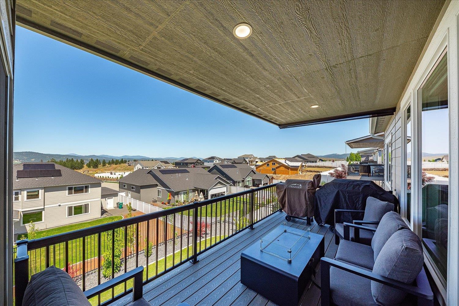 Greenacres, Washington, 99016, United States, 5 Bedrooms Bedrooms, ,3 BathroomsBathrooms,Residential,For Sale,1848364