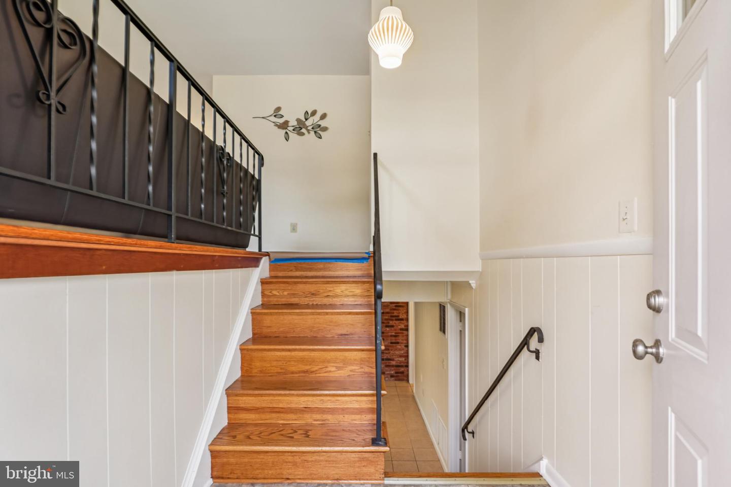 Rockville, Maryland, 20851, United States, 4 Bedrooms Bedrooms, ,2 BathroomsBathrooms,Residential,For Sale,1987492