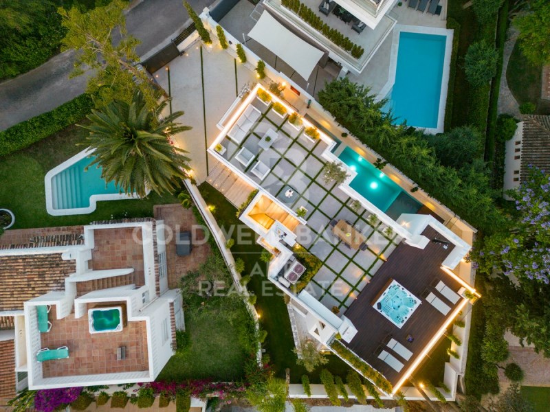 Marbella, Andalusia, ES, 5 Bedrooms Bedrooms, ,6 BathroomsBathrooms,Residential,For Sale,1804123
