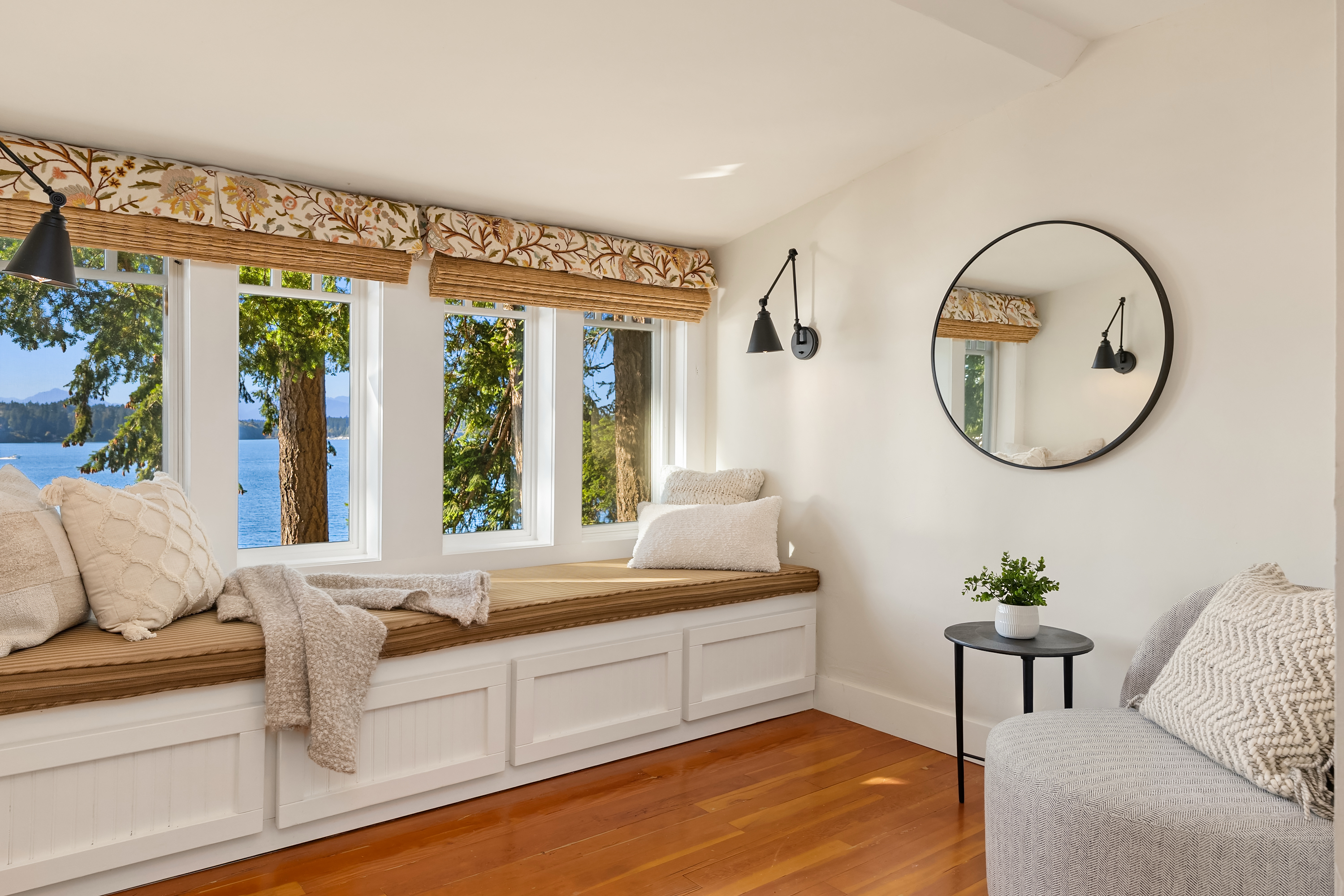  8405 Hansen Road Northeast, Bainbridge Island, WA 98110 - 物件實景