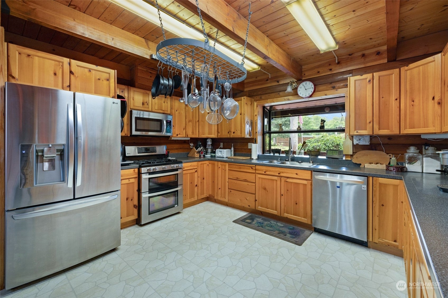 Sequim, Washington, 98382, United States, 3 Bedrooms Bedrooms, ,3 BathroomsBathrooms,Residential,For Sale,1973780