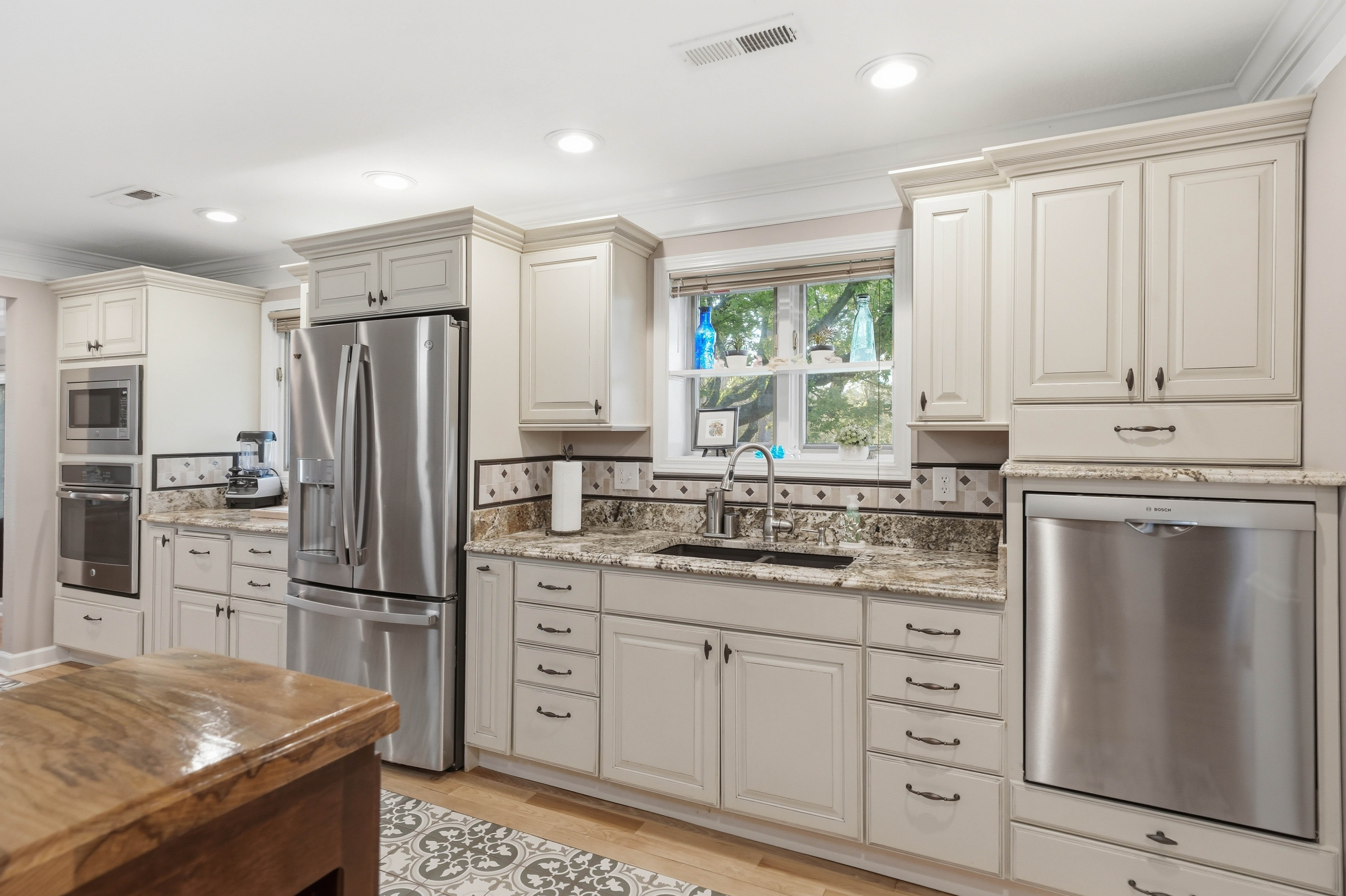  4953 Weaver Pike, Bluff City, TN 37618 - 物件實景