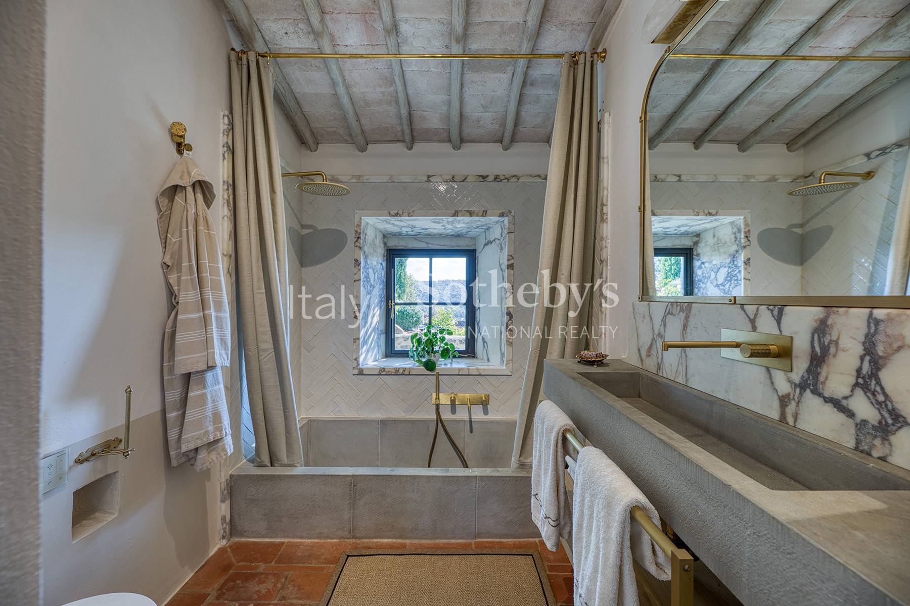  Refined renovated villa in the heart of Chianti - 物件實景