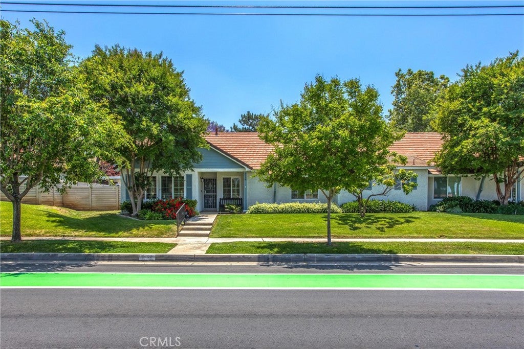 Redlands, California, 92374, United States, 3 Bedrooms Bedrooms, ,2 BathroomsBathrooms,Residential,For Sale,1936879