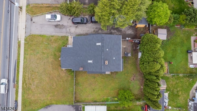 Wanaque Boro, New Jersey, 07420, United States, 4 Bedrooms Bedrooms, ,2 BathroomsBathrooms,Residential,For Sale,2049267