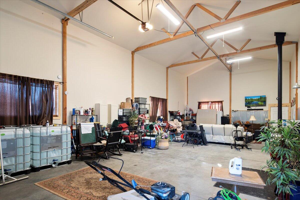 Bend, Oregon, 97703, United States, 3 Bedrooms Bedrooms, ,2 BathroomsBathrooms,Residential,For Sale,2005740