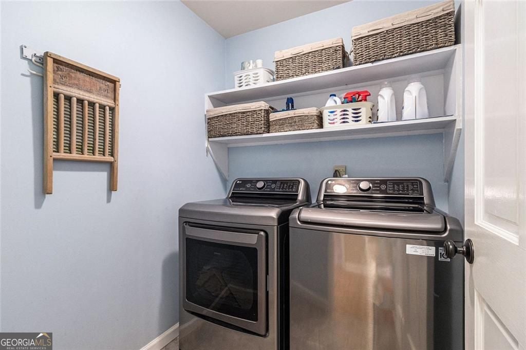 Roswell, Georgia, 30076, United States, 4 Bedrooms Bedrooms, ,3 BathroomsBathrooms,Residential,For Sale,1992516